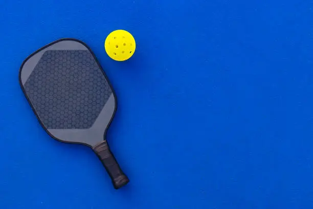 fiberglass pickleball paddle